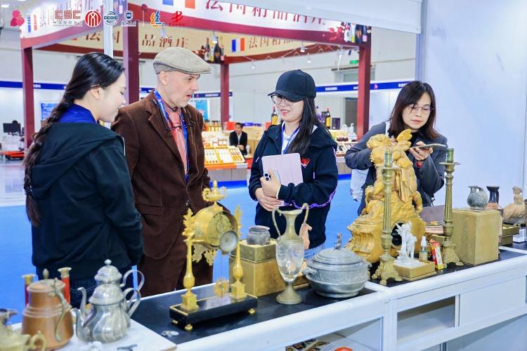 在這里,遇見更高能級的“自由貿(mào)易”——寫在2024海南國際知識產(chǎn)權交易大會閉幕之際(圖3) 在這里,遇見更高能級的“自由貿(mào)易”——寫在2024海南國際知識產(chǎn)權交易大會閉幕之際(圖3)