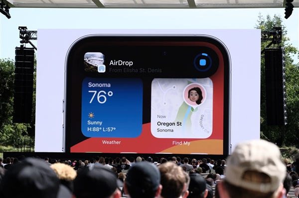 iOS 17正式發(fā)布！全新來(lái)電海報(bào)、橫屏待機(jī)模式驚艷了(圖4)