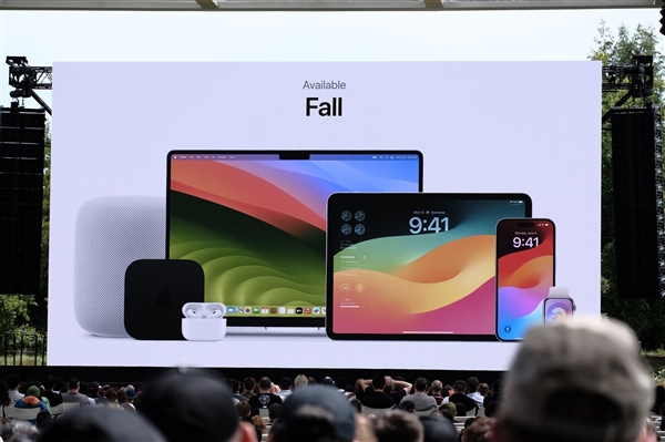 iOS 17正式發(fā)布！全新來(lái)電海報(bào)、橫屏待機(jī)模式驚艷了(圖14)